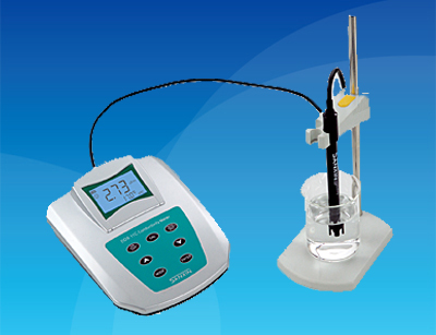 Bench Type Conductivity Meter